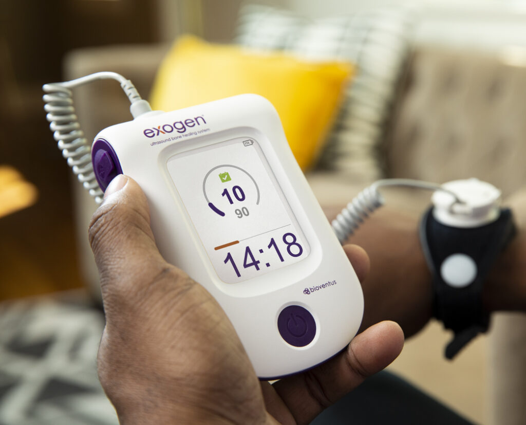 exogen-ultrasound-bone-healing-system-home-1